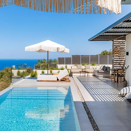 Villa Nimbus Kalamítsi