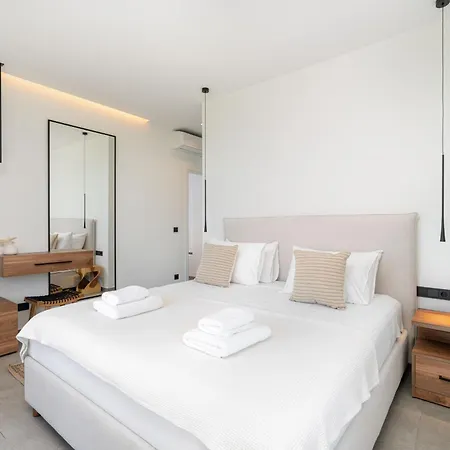 Nimbus Villa *